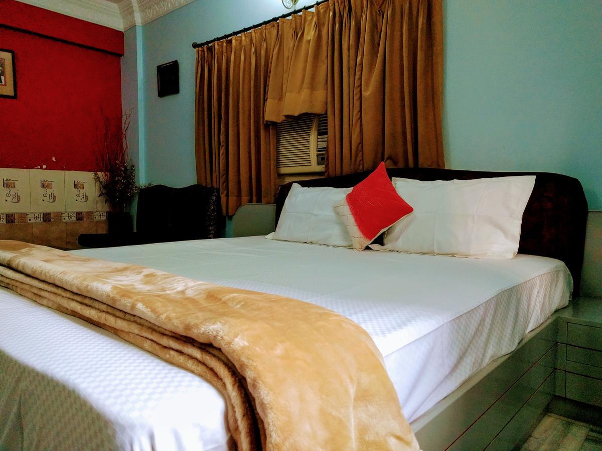 Ashray Guesthouse โกลกาตา ภายนอก รูปภาพ